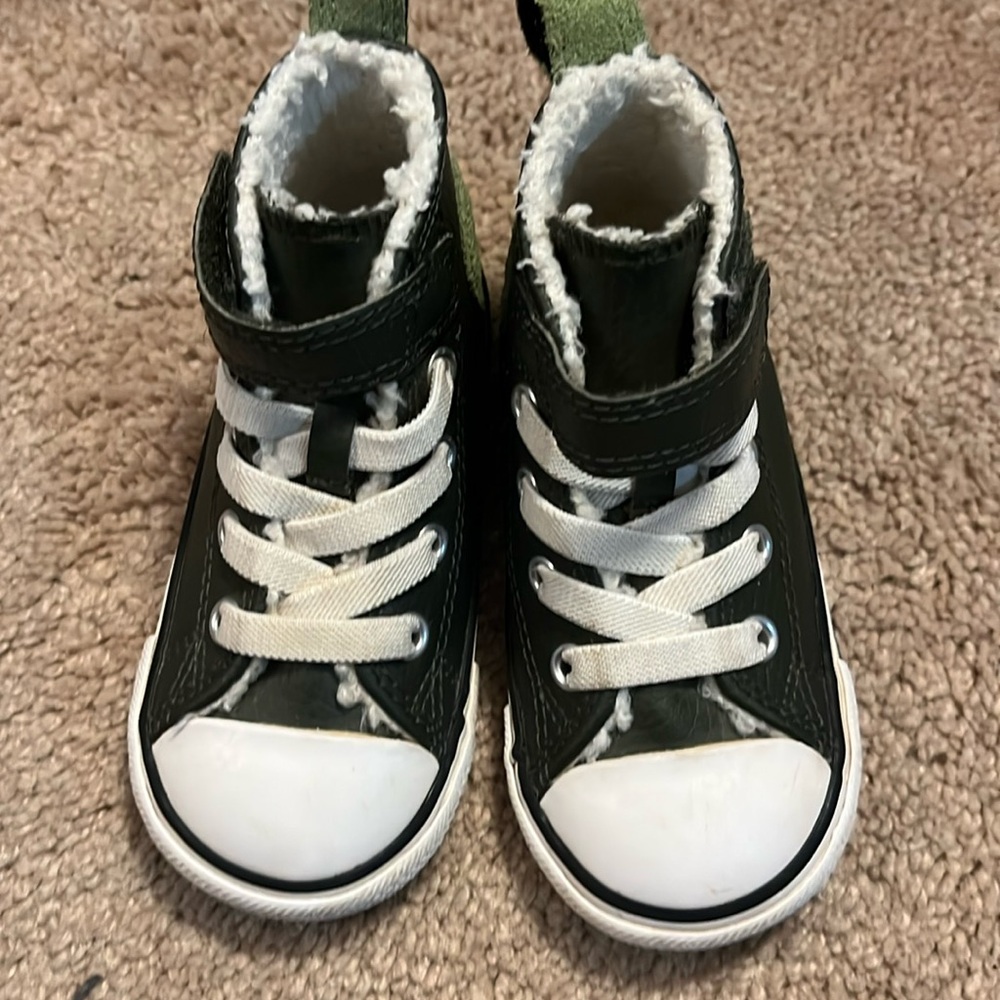 Converse Chuck Taylor All-Star 1V Cozy Toddler sneakers